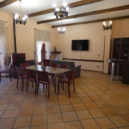 Dimora Fresilia Casa Vacanze Опи Екстериор снимка