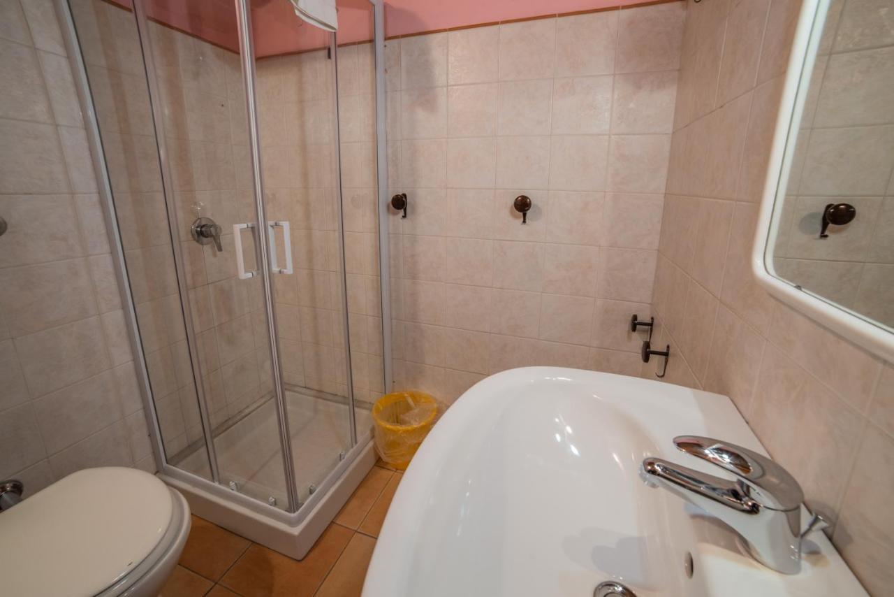 Dimora Fresilia Casa Vacanze Опи Екстериор снимка