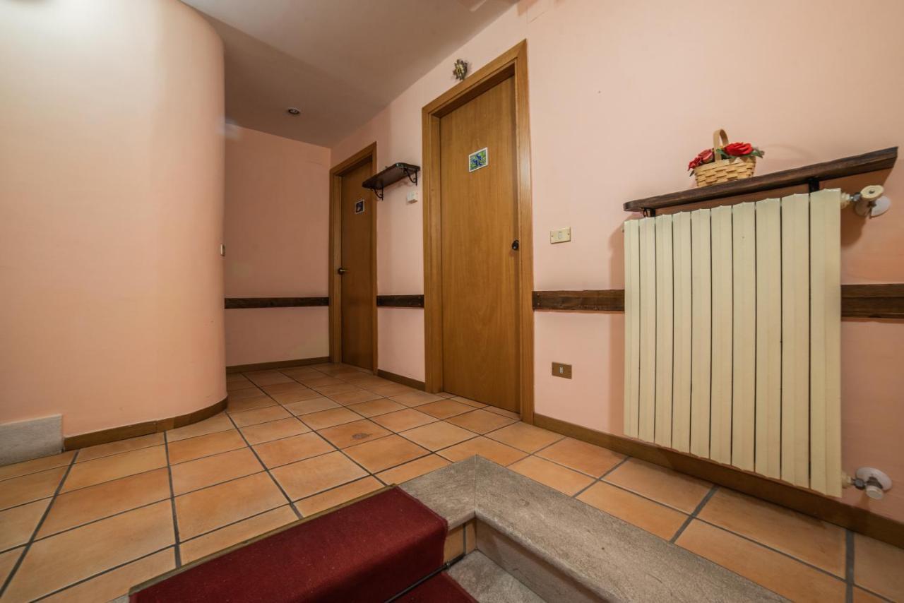 Dimora Fresilia Casa Vacanze Опи Екстериор снимка
